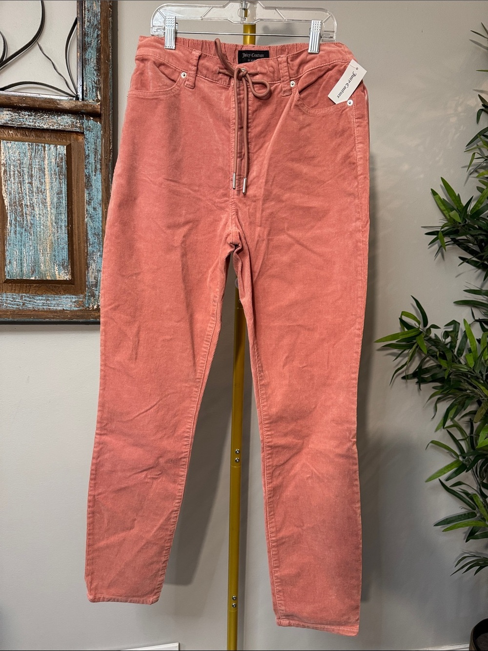 Juicy Couture Straight Leg Corduroy Jeans in Dusty Coral with sash belt NWT 28